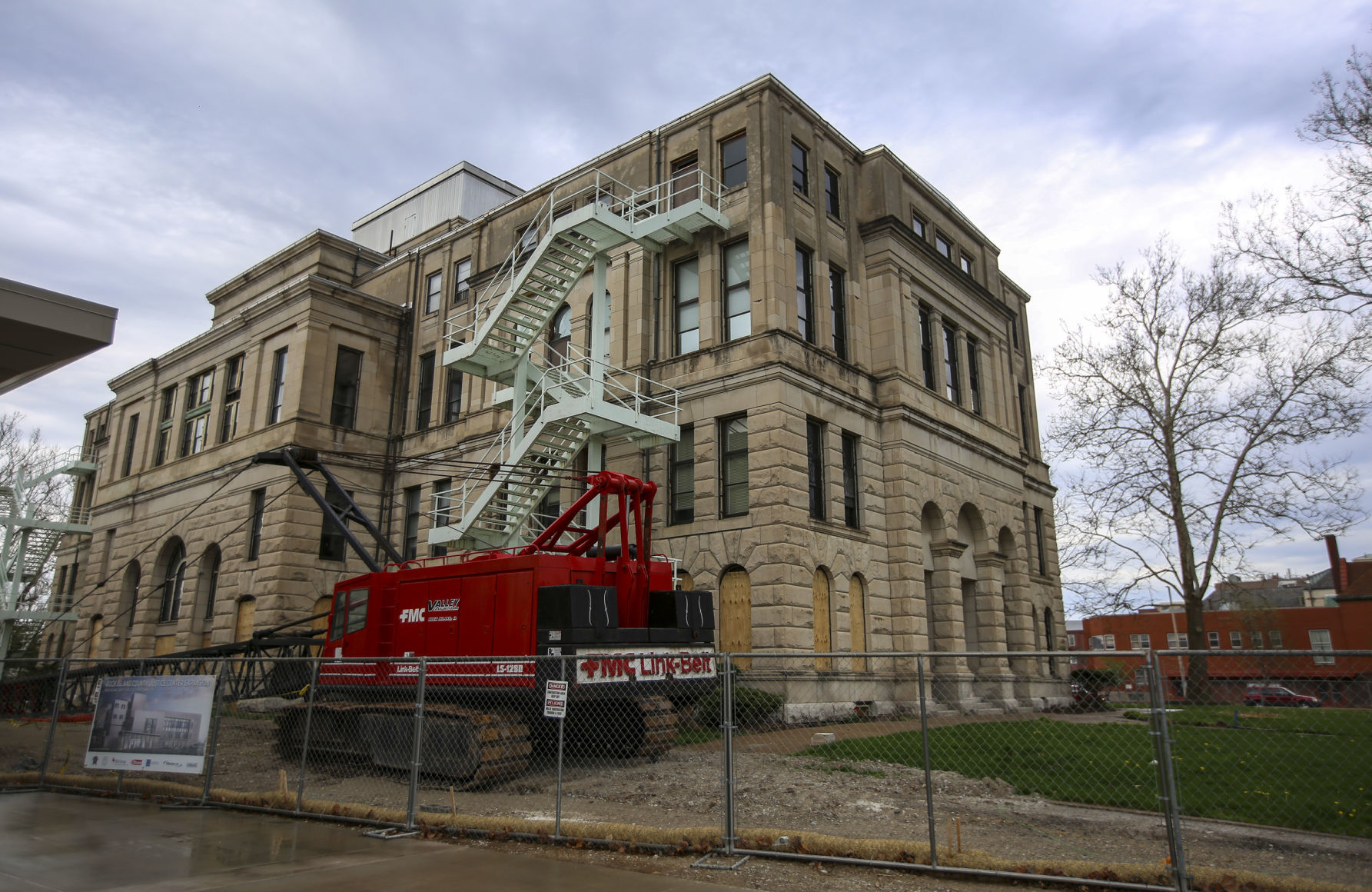 042219-mda-nws-courthouse-008